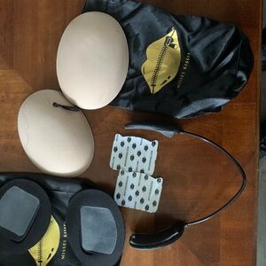 Misses Kisses backless strapless bra kit with extra voluptuous pads